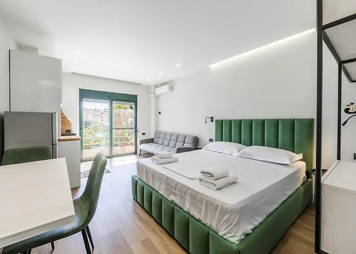 Mare Blu By Ps * Golem (Tirana)