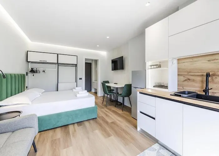 Mare Blu By Ps * Golem (Tirana)